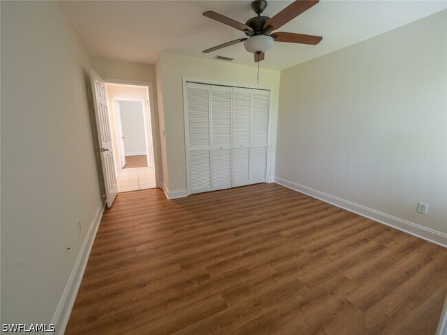 Building Photo - 11394 Waterford Village Dr