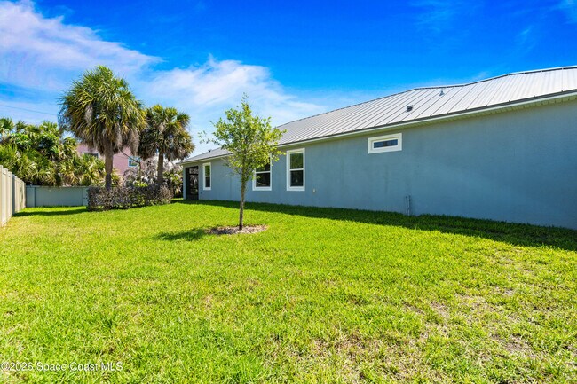 Building Photo - 82 Hubble Ln