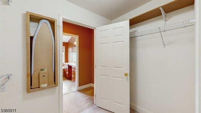 Building Photo - 104 Briar Ct