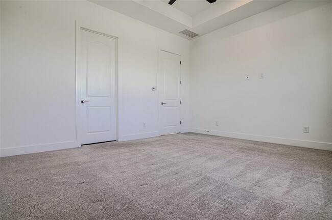 Building Photo - 22300 Lago Lookout Ln