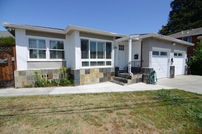 Building Photo - 126 22nd Ave