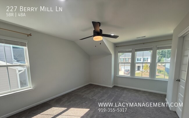 Building Photo - 227 Berry Ml Ln