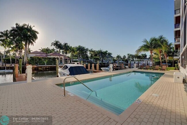 Building Photo - 20 Isle of Venice Dr