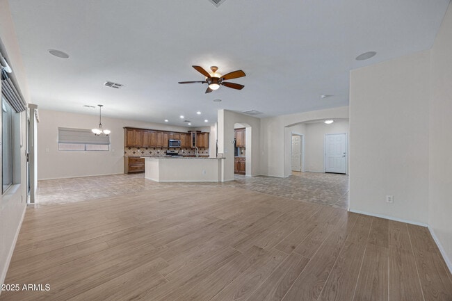 Building Photo - 11207 N 165th Ave