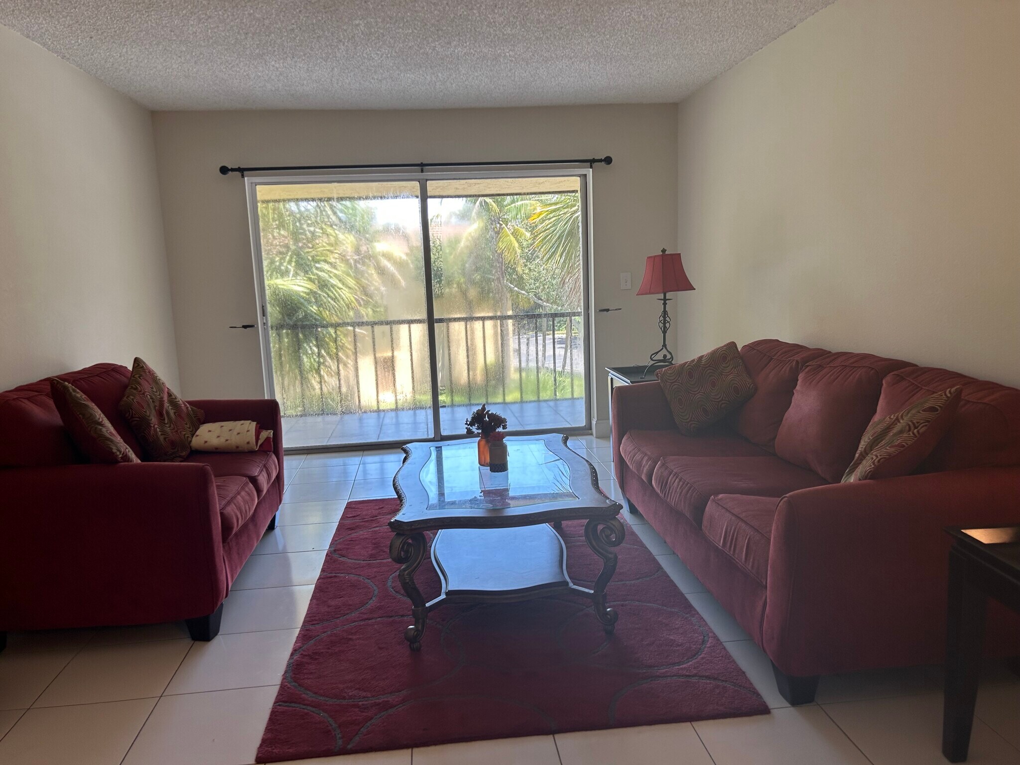 nicely furnished living room - 470 NW 20th St