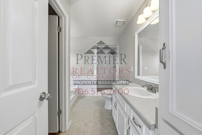 Building Photo - 4668 Bridlewood Dr