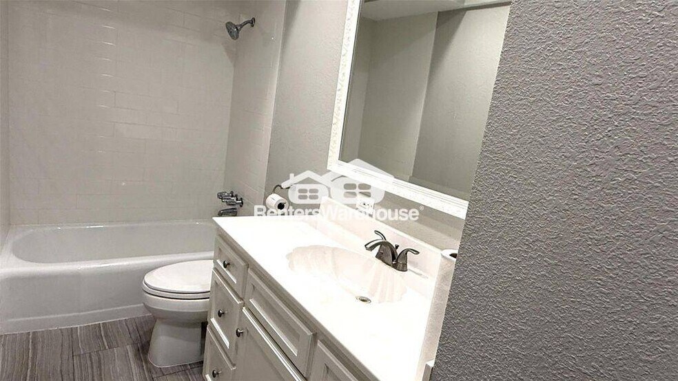 Building Photo - 6007 Dryad Dr