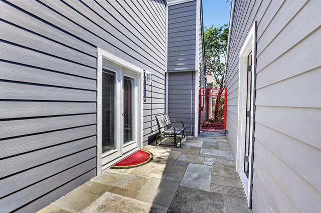 Building Photo - 4315 Cabell Dr