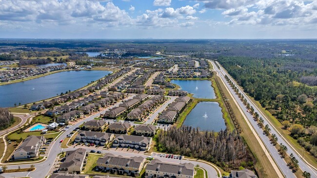 Building Photo - Gorgeous Starkey Ranch Home