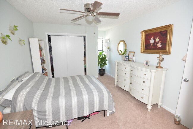 Building Photo - 2 br, 2 bath House - 939 RUDEE COURT