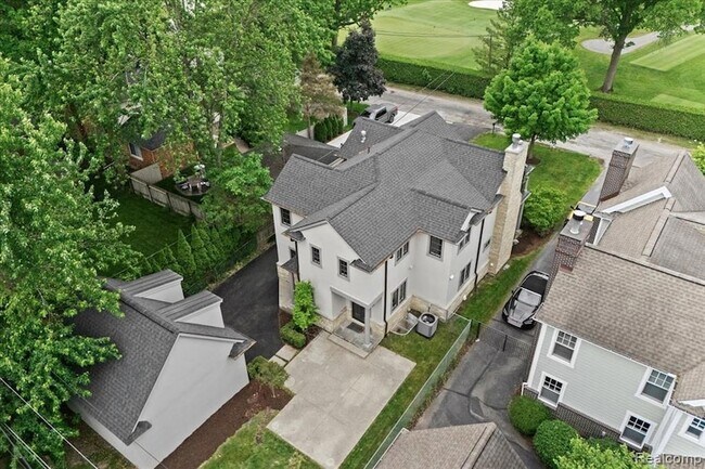 Building Photo - 1897 Norfolk St