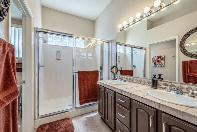 Building Photo - 80411 Portobello Dr