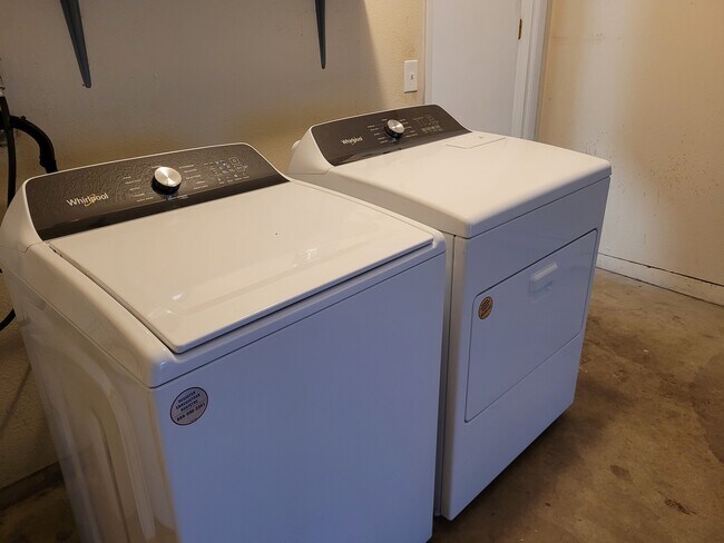 Building Photo - 1516 7th St NW