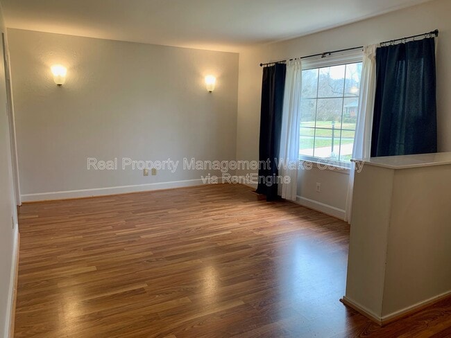 Building Photo - 3605 Cranston Rd