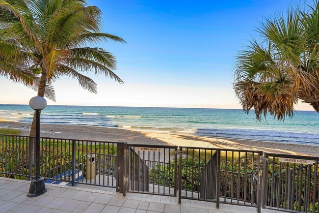 Building Photo - 2066 N Ocean Blvd