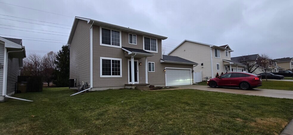 Building Photo - 1564 Nine Iron Dr