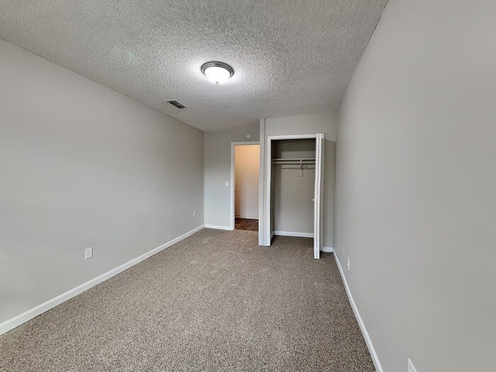 Building Photo - 7627 Mc Cowan Dr