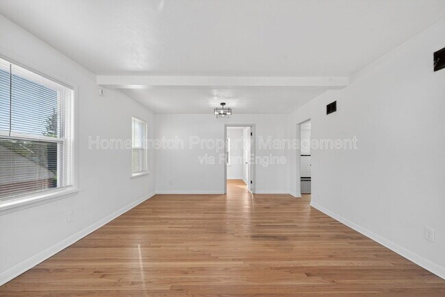 Building Photo - 4707 Roxie St