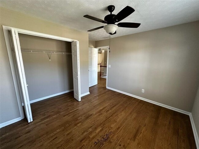 Building Photo - 3924 Riverstone Dr