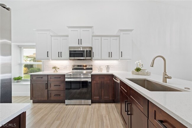 Building Photo - 12881 Kelly Bay Ct