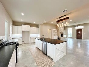 Building Photo - 1141 Veal Station Rd