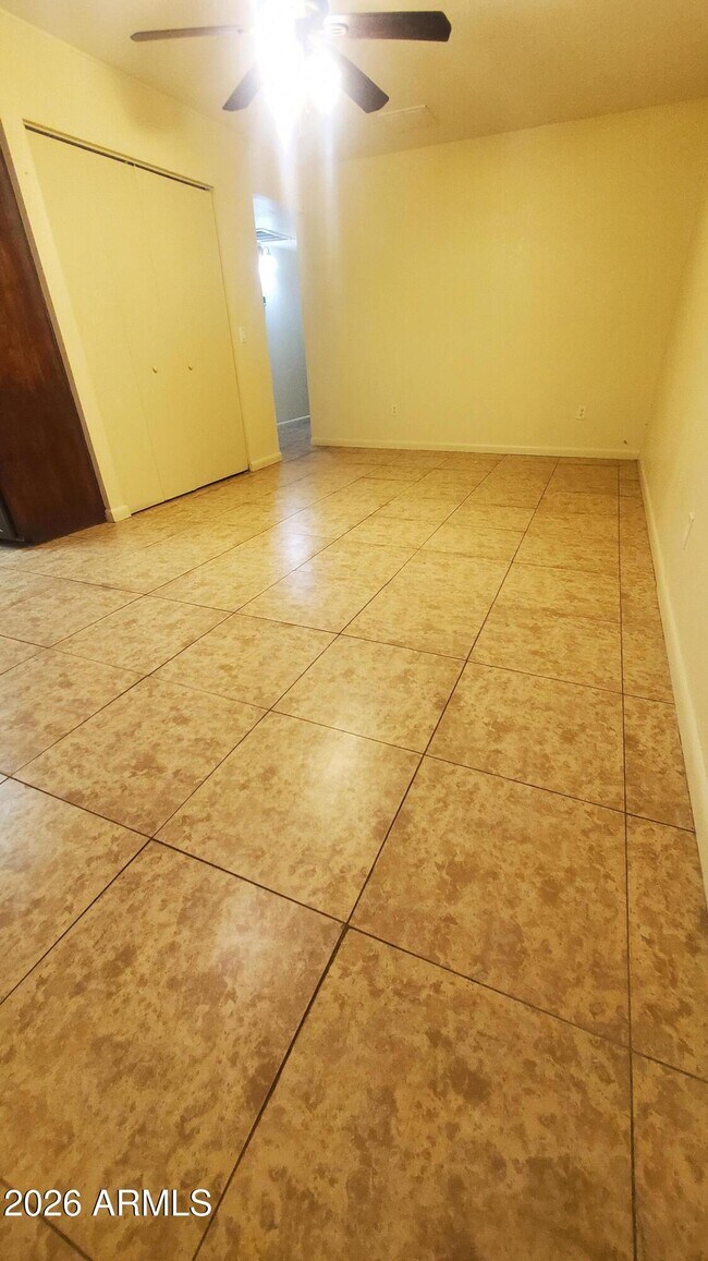 Building Photo - 4776 W Vía Cynthia