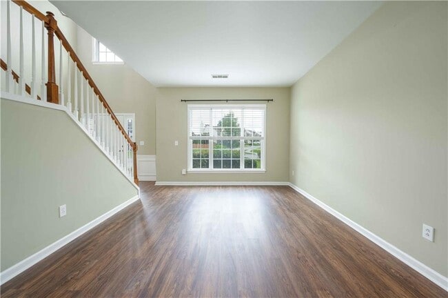 Building Photo - 8405 Friarbridge Dr