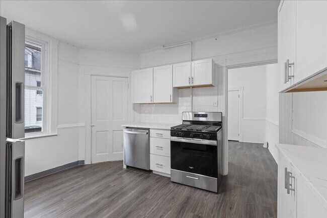 Building Photo - 3900 Howley St