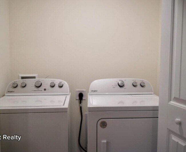 Building Photo - 12071 Holystone St