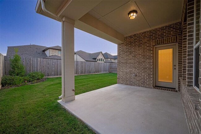 Building Photo - 231 Amaranth Wy