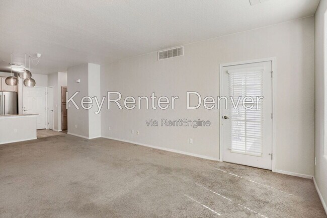 Building Photo - 15455 Canyon Rim Dr
