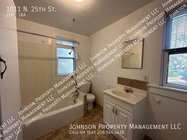 Building Photo - 1011 N 25th St