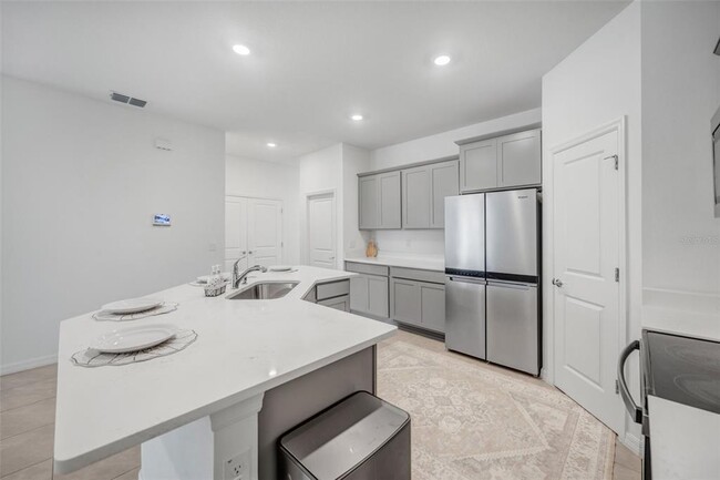 Building Photo - 2555 Bending Bonsai Dr