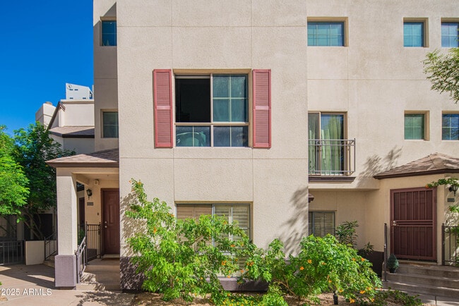 Building Photo - 100 E Fillmore St