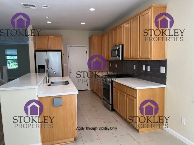 Building Photo - Stokley Properties Presents 458 Chestnut S...