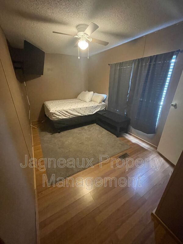 Building Photo - 7777 LA-1133