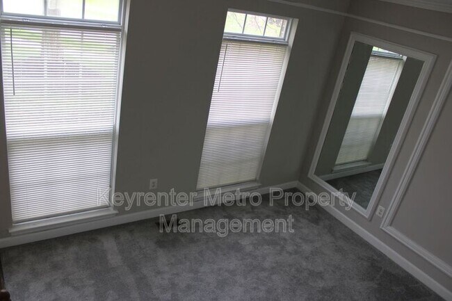 Building Photo - 1614 Albert Dr