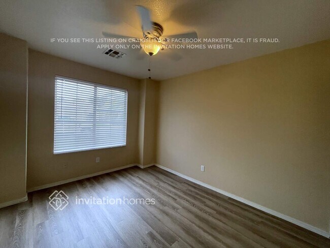 Building Photo - 13043 W Via Camille