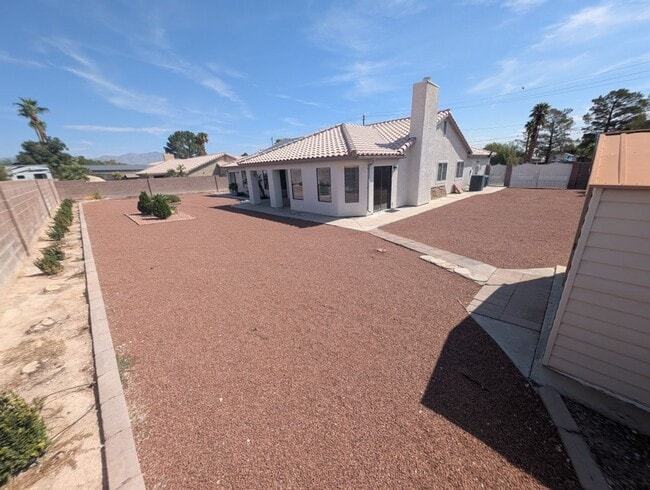 Building Photo - 3609 N Maverick St