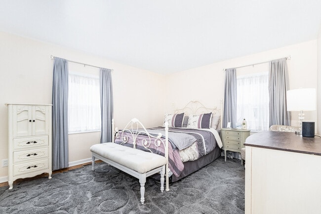 Building Photo - 531 Glen Ave