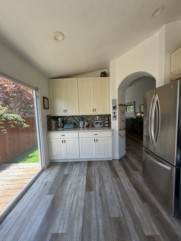 Building Photo - 3760 Via Cabrillo