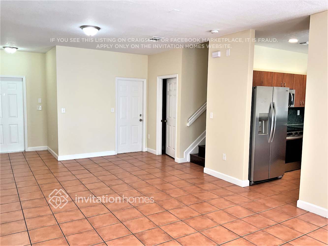 Building Photo - 4102 NE 25th Ct