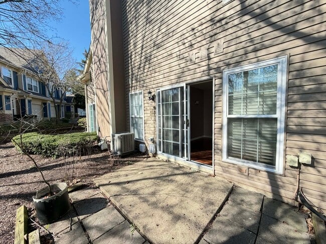 Building Photo - 1268 Old Mill Ln