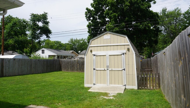 Building Photo - 34470 Stellwagen St