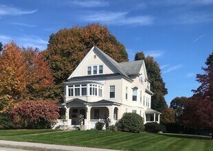 Building Photo - 35 Grafton St
