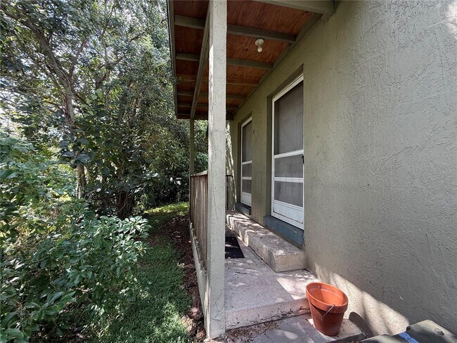 Building Photo - 1223 Ave L