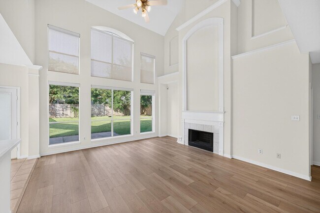 Building Photo - 1727 Emma Cove Ct