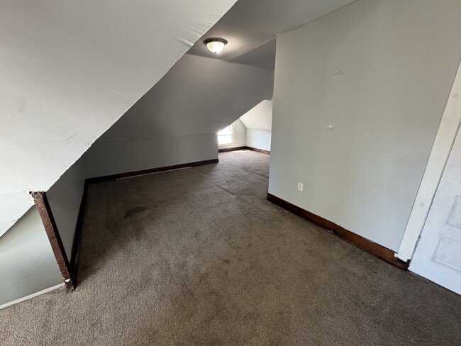 Building Photo - 63 W Hallam Ave