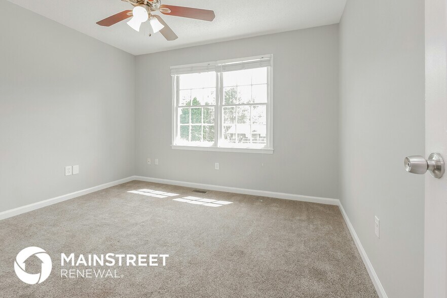 Building Photo - 1576 Norman Crossing