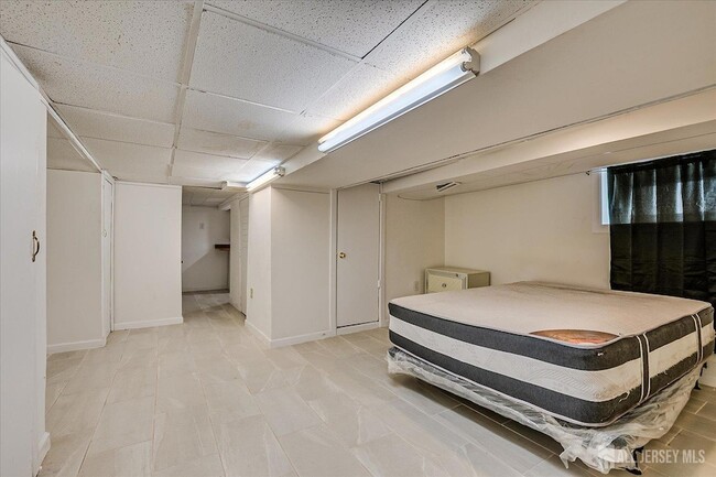 Building Photo - 98 Trieste St